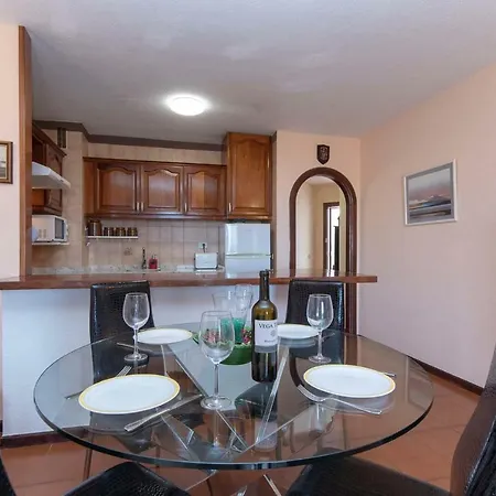 San Marino 25 - One Bed Apartment Los Cristianos (Tenerife)